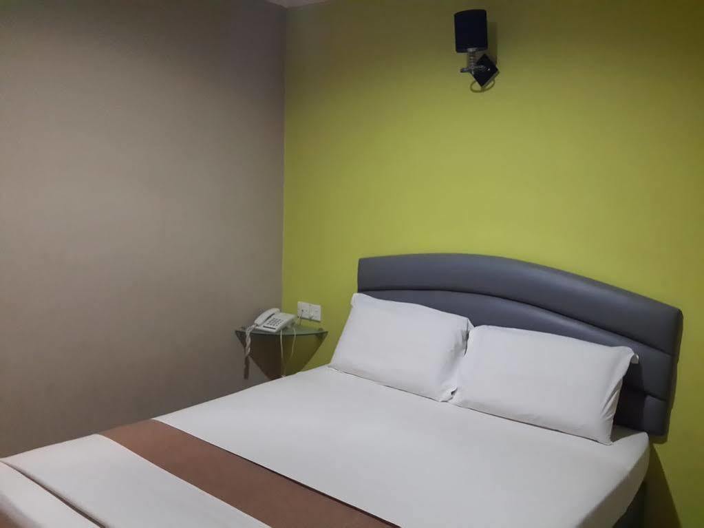 ジュ ジュ ホテル Batam エクステリア 写真